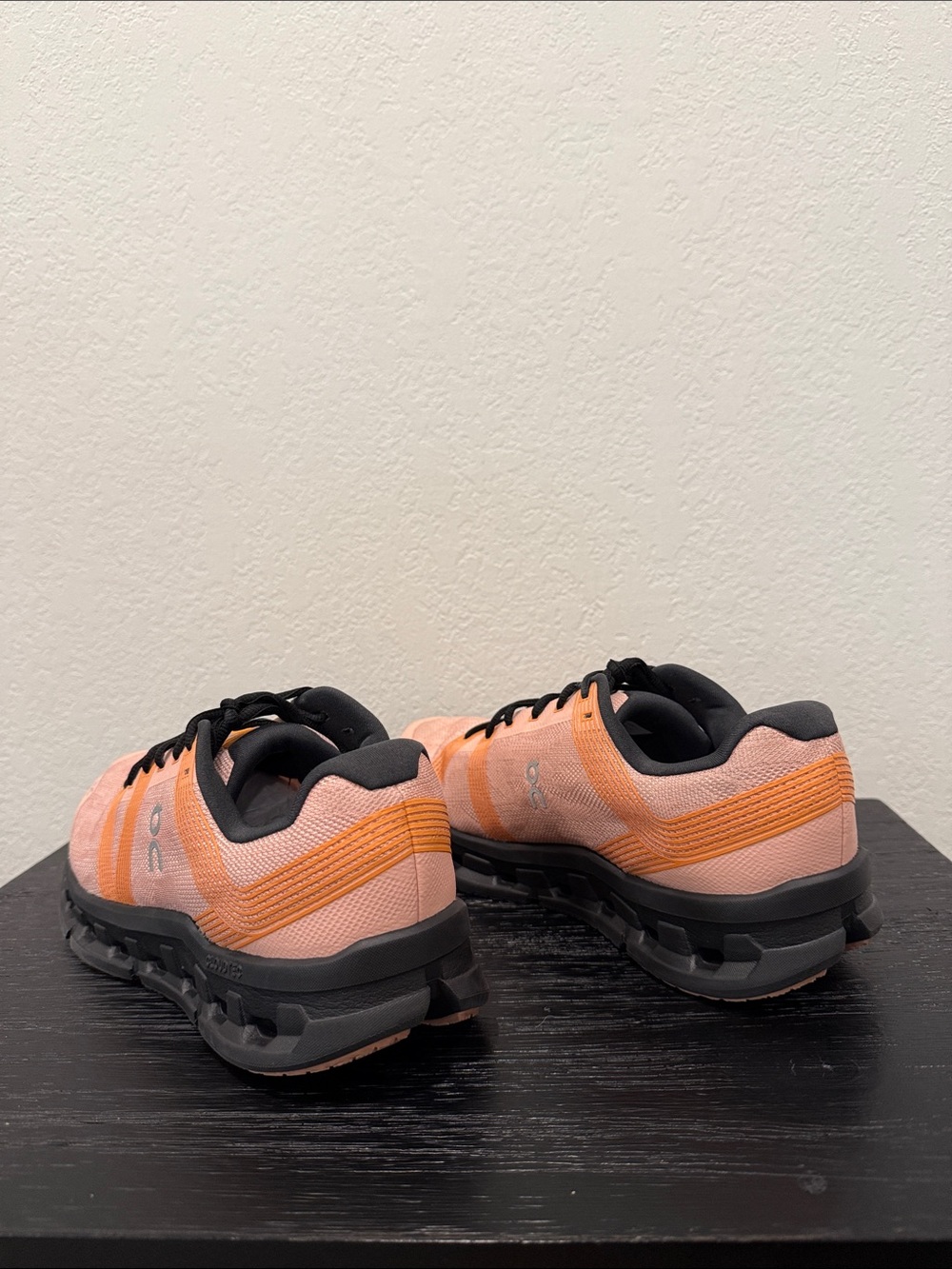On Cloud Running Women's Size 11 Peach Orange Cloudtec Trainer W11 Workout Shoes - Picture 6 of 11